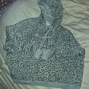 American Eagle Outfitters Gray Leopard Print Hoodie